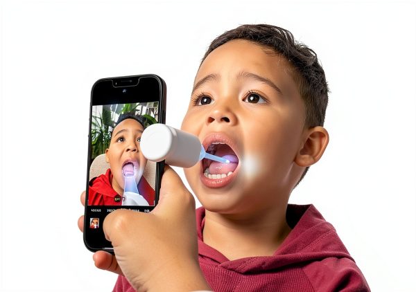 Safety 1st Light Up Tongue Depressor – Smartphone Attachment, Reusable-8